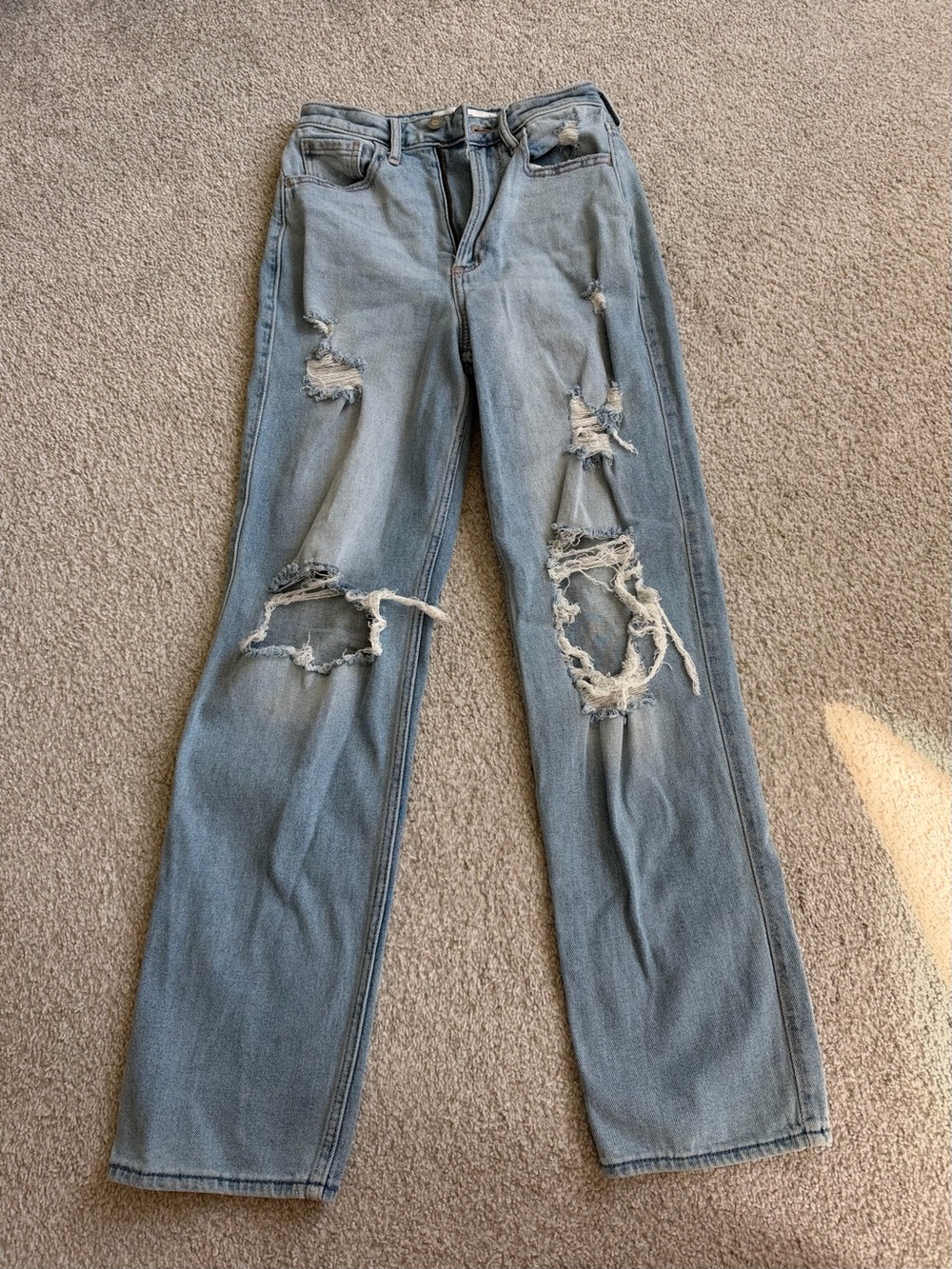 Hollister Curvy High-Rise Distressed Vintage Stretch Straight-Leg Jeans 24/27